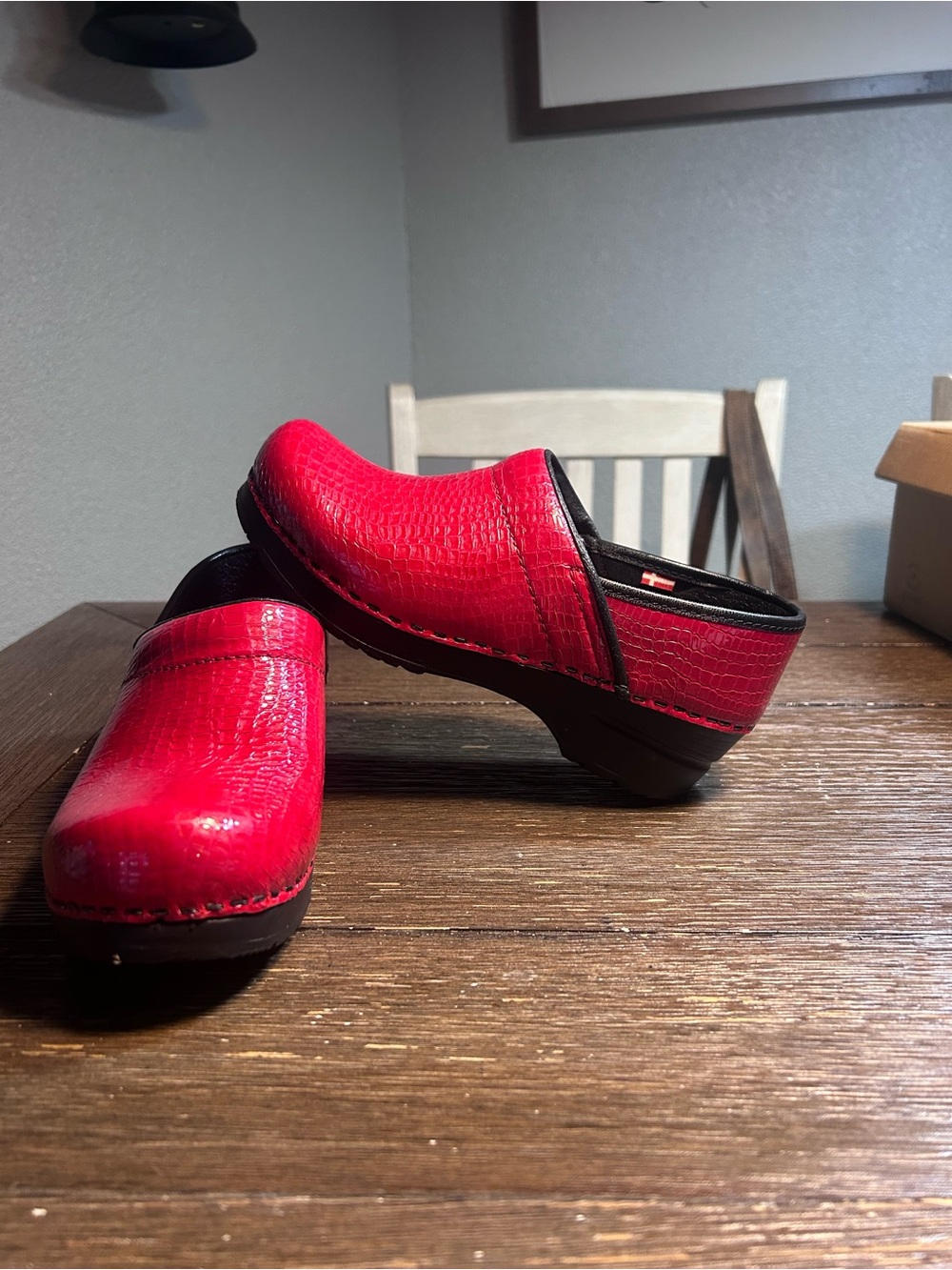 Like new Sanita danish leather clog size 5.5